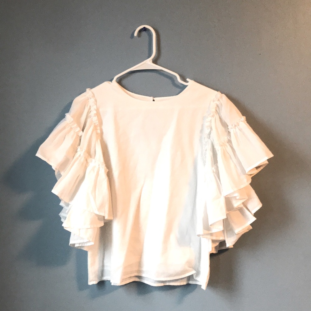 Mudpie white top, size small. Puffy sleeve!